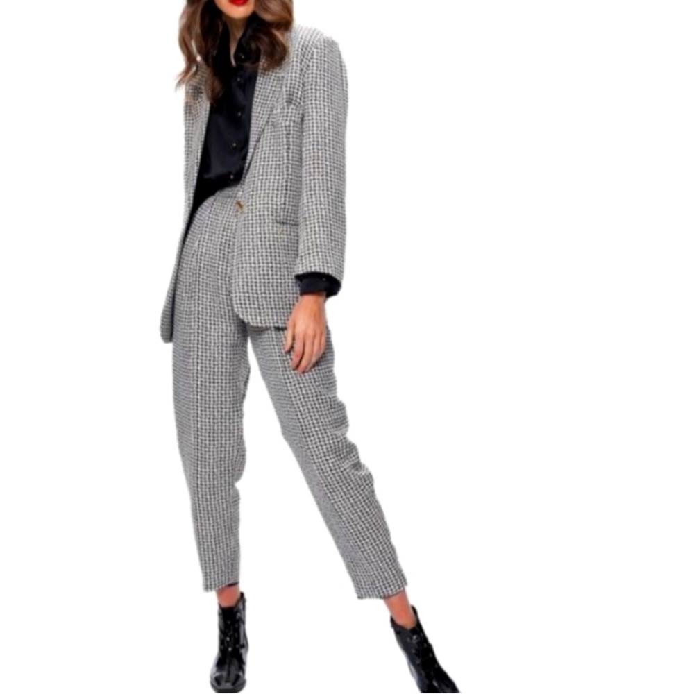 Viviene Hu New York Women’s Houndstooth Blazer